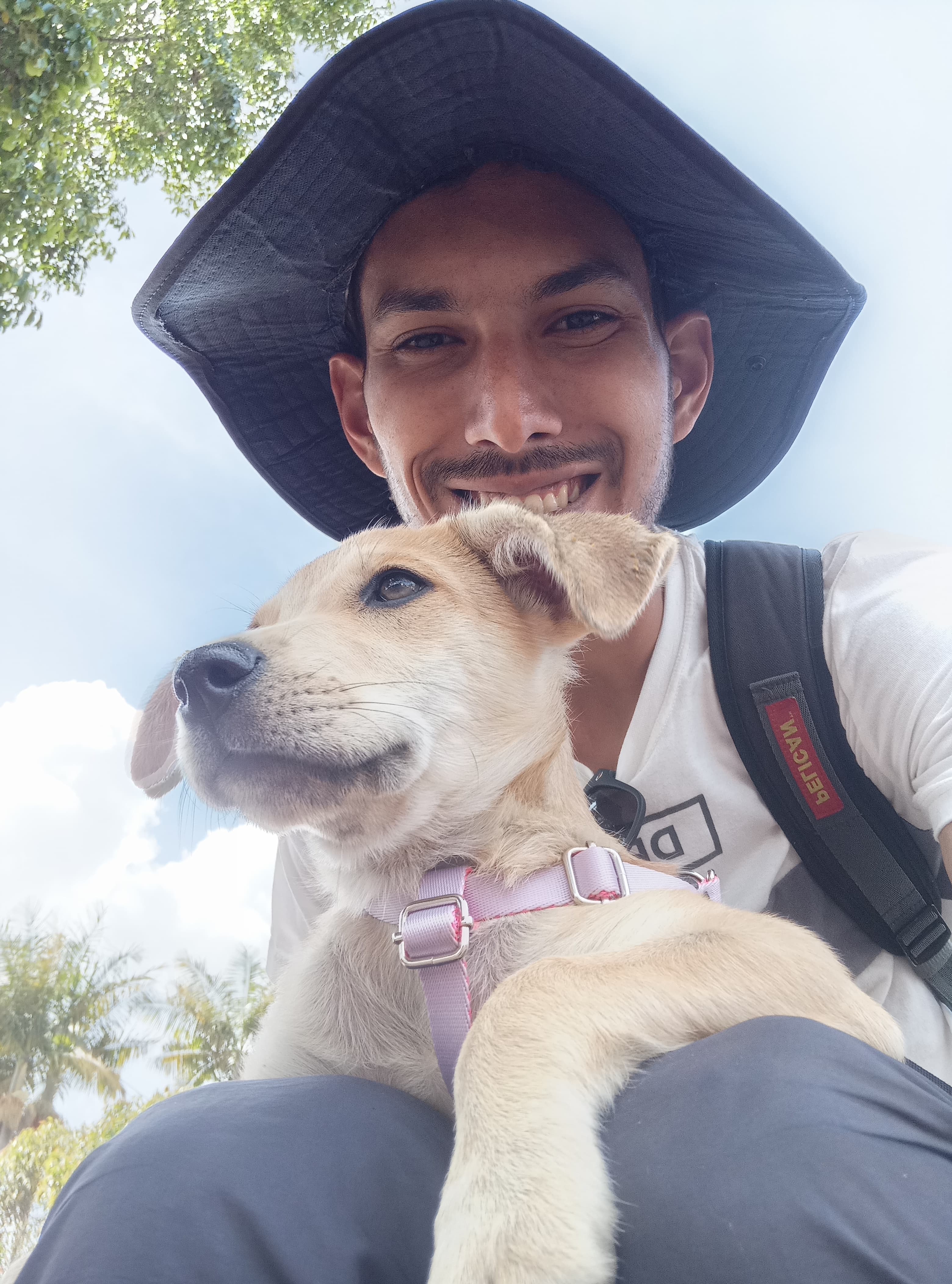 Ulises con Mocca cachorra